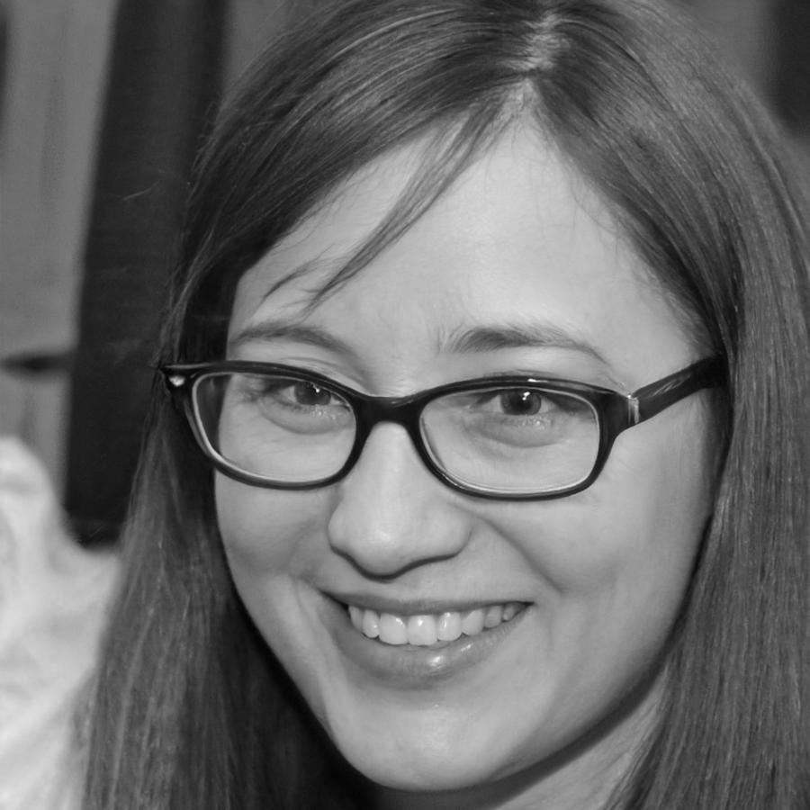 財務分析專家林佳穎